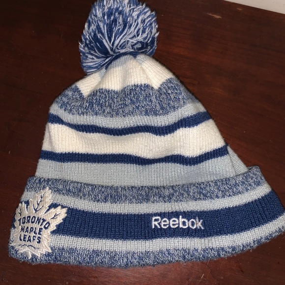 Toronto Maple Leaf hat - Picture 4 of 6